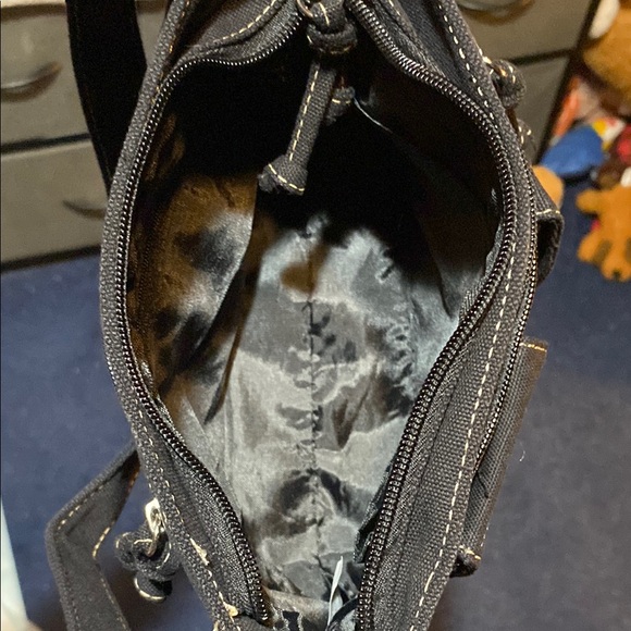 Black Shoulder Bag white stitching - Picture 4 of 9